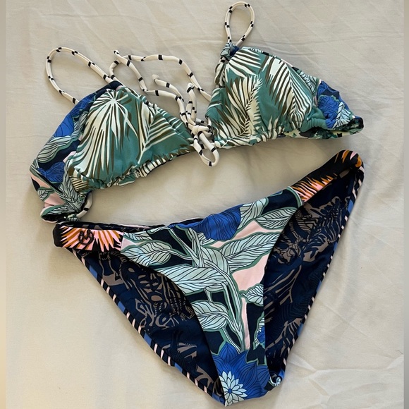 Maaji Swimsuit - Picture 1 of 3